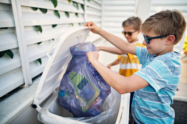 Best Yard Waste Removal  in Village Of Four Seasons, MO